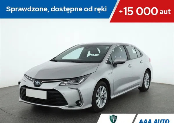 łódzkie Toyota Corolla cena 90000 przebieg: 66640, rok produkcji 2021 z Czempiń